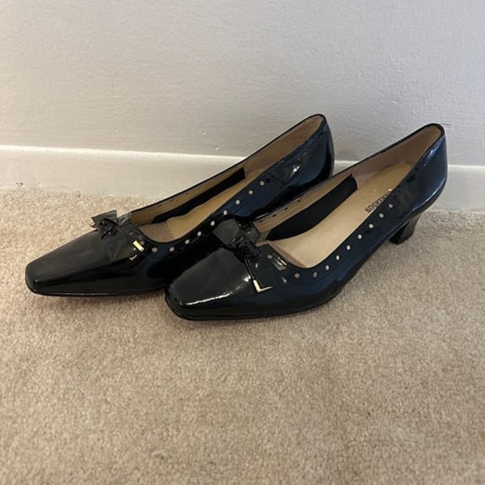Ros Hommerson Women’s Black Bow Low Heels